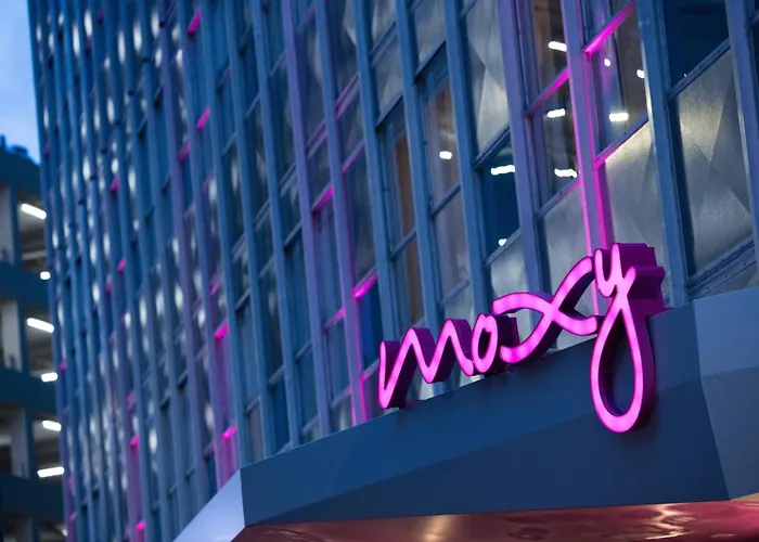 Moxy New Orleans Downtown/French Quarter Area